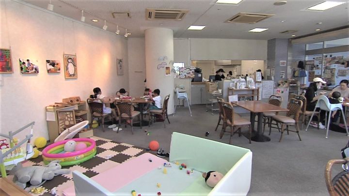 子ども店員 もお手伝い カフェのスタッフは全員 現役ママ 3人育てる女性店長 子連れで働ける場所を 東海テレビnews