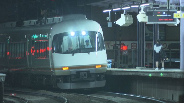 運転士「ホームから線路内に飛び込む人影を…」近鉄の駅で男性が特急列車にはねられ死亡 一時運転見合わせ | 東海テレビNEWS