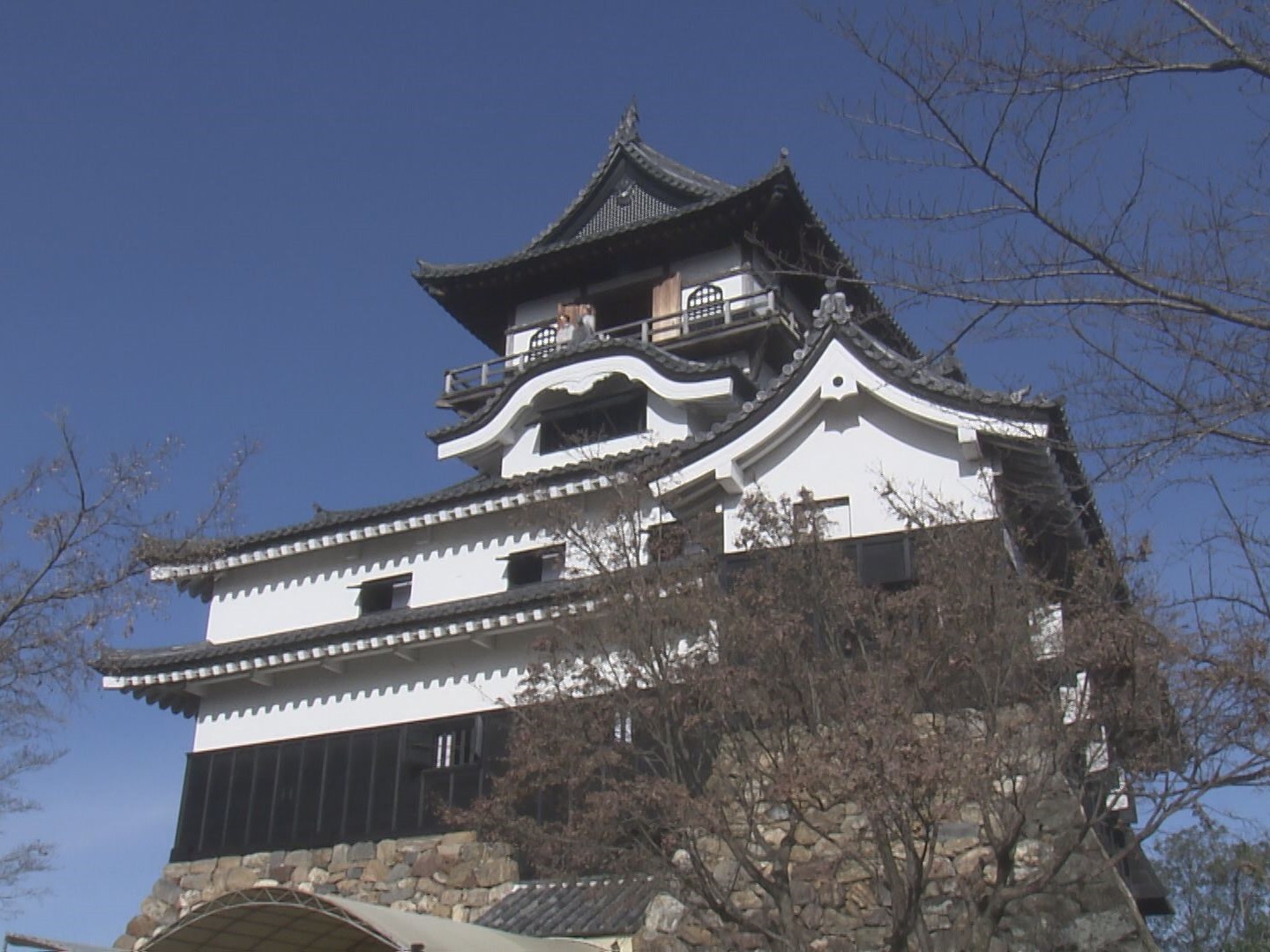 国宝 犬山城 耐震補強等のための天守修繕工事が完了 一部の壁の中に耐震用の板など 愛知 東海テレビnews